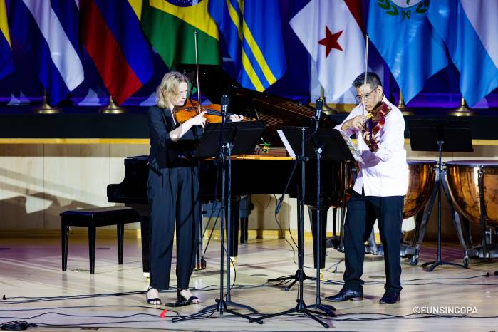 En el evento inaugural, los asistentes disfrutaron de interpretaciones magistrales. En el evento inaugural, los asistentes disfrutaron de interpretaciones magistrales.