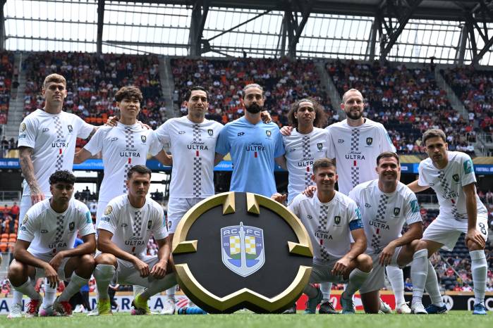 Los jugadores del Auckland City previo al duelo contra el Bayern Múnich. Los jugadores del Auckland City previo al duelo contra el Bayern Múnich.