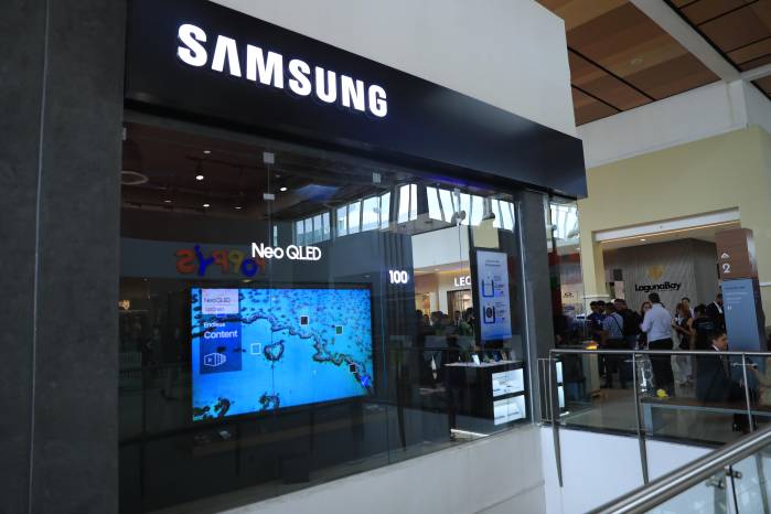 Mirgor inició operaciones en Panamá con la apertura de un kiosco y la administración del e-commerce de Samsung. Mirgor inició operaciones en Panamá con la apertura de un kiosco y la administración del e-commerce de Samsung.
