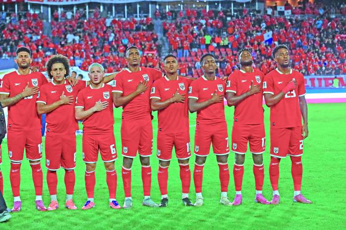 Jugadores de la selección de Panamá durante el partido ante Surinam. Jugadores de la selección de Panamá durante el partido ante Surinam.