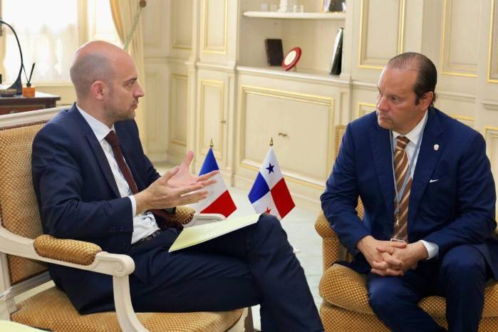 El ministro de Relaciones Exteriores de Francia, Jean-Noël Barrot, y su homólogo panameño, Javier Martínez-Acha Vásquez. El ministro de Relaciones Exteriores de Francia, Jean-Noël Barrot, y su homólogo panameño, Javier Martínez-Acha Vásquez.