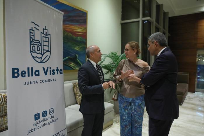 La Junta Comunal rindió homenaje a residentes ilustres y reafirmó su compromiso con un desarrollo participativo y sostenible. La Junta Comunal rindió homenaje a residentes ilustres y reafirmó su compromiso con un desarrollo participativo y sostenible.