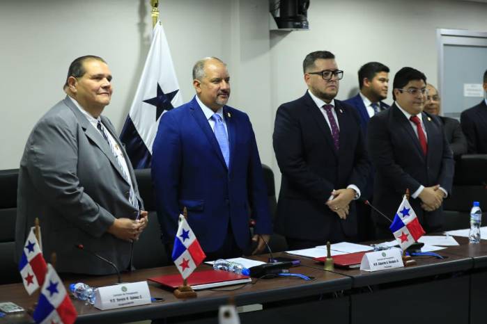 Nueva junta directiva de la Comisión de Presupuesto de la Asamblea Nacional. Nueva junta directiva de la Comisión de Presupuesto de la Asamblea Nacional.