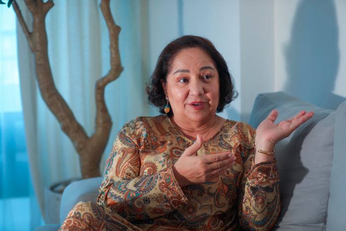 Mariela Arce, economista política, activista, feminista y fundadora de la Cinta Chocolate. Mariela Arce, economista política, activista, feminista y fundadora de la Cinta Chocolate.