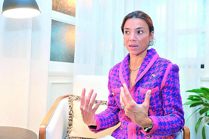 La embajadora resaltó que Panamá mantiene una política exterior basada en la neutralidad, el diálogo y el fortalecimiento del multilateralismo. La embajadora resaltó que Panamá mantiene una política exterior basada en la neutralidad, el diálogo y el fortalecimiento del multilateralismo.
