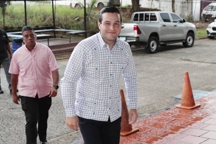 El embajador visitó las instalaciones de “La Estrella de Panamá” el 16 de julio de 2025. El embajador visitó las instalaciones de “La Estrella de Panamá” el 16 de julio de 2025.