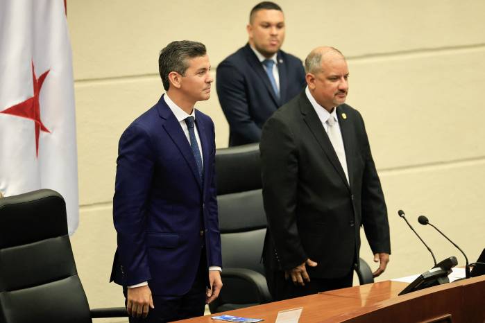 El presidente de Paraguay, Santiago Peña Palacios, durante su discurso en la sesión especial del pleno de la Asamblea Nacional. El presidente de Paraguay, Santiago Peña Palacios, durante su discurso en la sesión especial del pleno de la Asamblea Nacional.