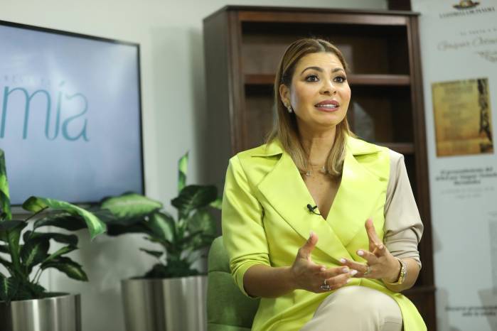La diseñadora barranquillera llegó a Panamá por turismo, sin saber que la moda y el istmo la llamaban para quedarse. La diseñadora barranquillera llegó a Panamá por turismo, sin saber que la moda y el istmo la llamaban para quedarse.