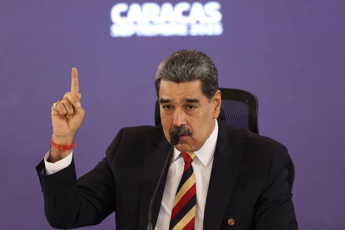 Según Maduro, Rubio les comunicó en esa video conferencia a González Urrutia y Machado que se haría el cambio del régimen en Venezuela. Según Maduro, Rubio les comunicó en esa video conferencia a González Urrutia y Machado que se haría el cambio del régimen en Venezuela.
