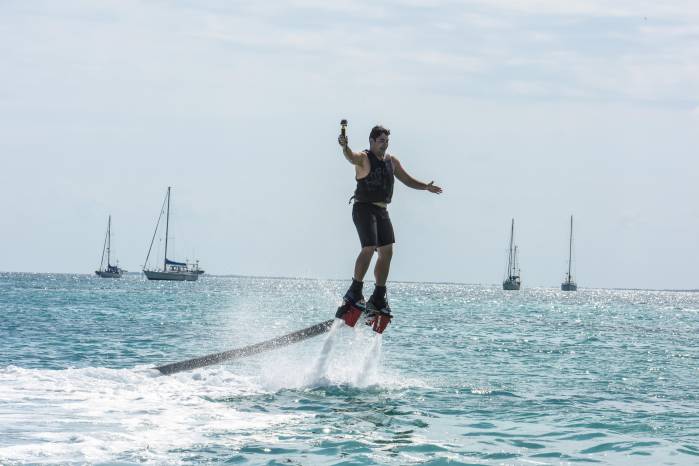 Se pueden hacer diversas actividades, entre las que destacan montañismo, piragüismo, equitación, vela y pesca. Se pueden hacer diversas actividades, entre las que destacan montañismo, piragüismo, equitación, vela y pesca.