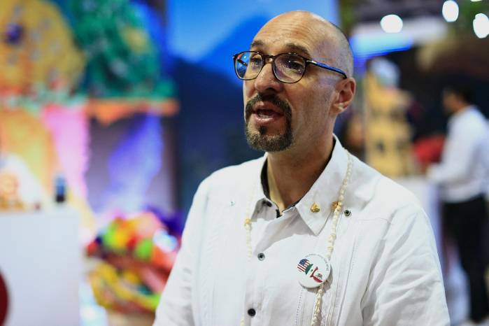 El presidente de la Confederación de Cámaras Nacionales de Comercio, Servicios y Turismo (Concanaco-Servytur) Octavio de la Torre de Stéffano, habla durante una entrevista con EFE el 12 de abril de 2024, en Acapulco, México. El presidente de la Confederación de Cámaras Nacionales de Comercio, Servicios y Turismo (Concanaco-Servytur) Octavio de la Torre de Stéffano, habla durante una entrevista con EFE el 12 de abril de 2024, en Acapulco, México.