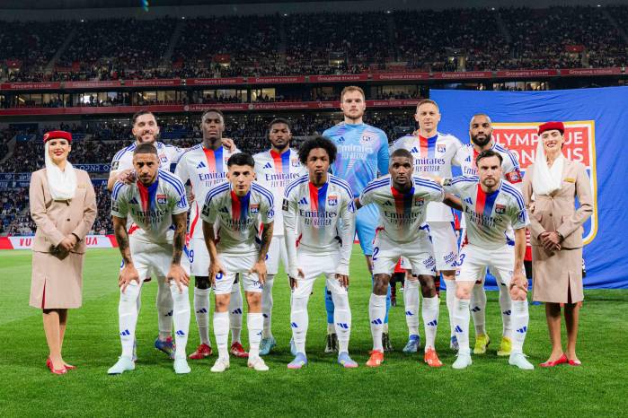 El equipo del Olympique Lyon. El equipo del Olympique Lyon.