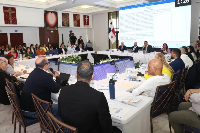 Aprueban limitar el derecho del fuero electoral penal a los partidos políticos Aprueban limitar el derecho del fuero electoral penal a los partidos políticos