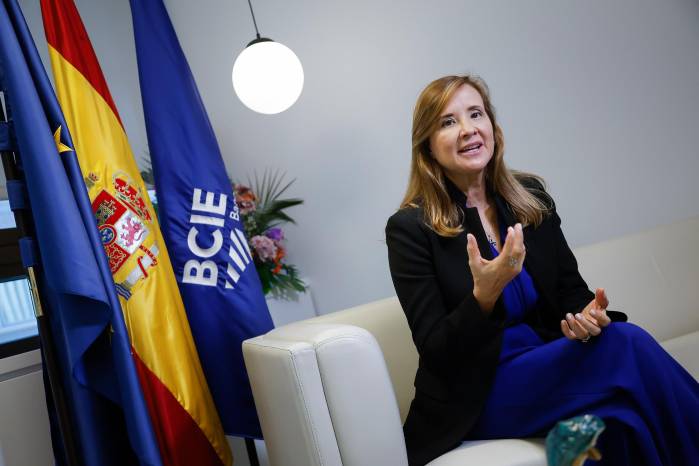 Para Sánchez, este reconocimiento es un premio compartido para todos los colaboradores del BCIE. Para Sánchez, este reconocimiento es un premio compartido para todos los colaboradores del BCIE.