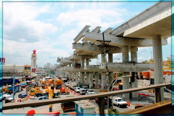 Construcción de la estación San Miguelito, línea 1. Construcción de la estación San Miguelito, línea 1.