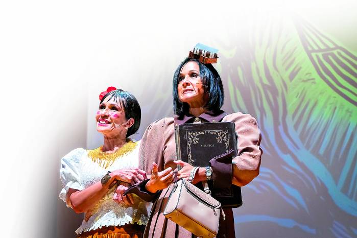 Aquí se une la historia y el arte, en este caso, la representación teatral, un medio perfecto para llegar a un público de todas las edades. Aquí se une la historia y el arte, en este caso, la representación teatral, un medio perfecto para llegar a un público de todas las edades.