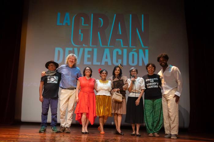 Recientemente se presentó en el Ateneo de la Ciudad del Saber, La Gran Develación, una obra teatral bajo la dirección de Maritza Vernaza. Recientemente se presentó en el Ateneo de la Ciudad del Saber, La Gran Develación, una obra teatral bajo la dirección de Maritza Vernaza.