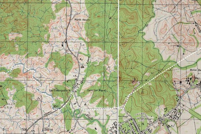 Este mapa topográfico elaborado por el Cuerpo de Ingenieros de Estados Unidos, muestra el cerro San Miguel y el sector de colinas circundantes, área de la ocupación inicial de los asentamientos informales en este sector de la ciudad. Este mapa topográfico elaborado por el Cuerpo de Ingenieros de Estados Unidos, muestra el cerro San Miguel y el sector de colinas circundantes, área de la ocupación inicial de los asentamientos informales en este sector de la ciudad.
