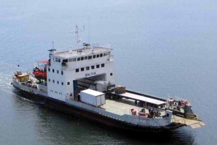 El personal del Departamento de Navegación y Seguridad Marítima de la Dirección General de Marina Mercante hará las inspecciones y reconocimientos. El personal del Departamento de Navegación y Seguridad Marítima de la Dirección General de Marina Mercante hará las inspecciones y reconocimientos.