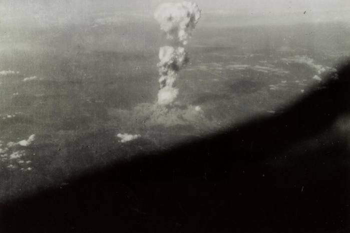 Explosión Atómica sobre Hiroshima Explosión Atómica sobre Hiroshima