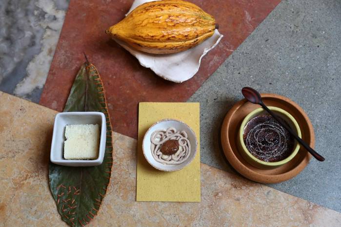 El plato 'Theobromas mater' cacao, copoazú y macambo, en el restaurante Kjolle en Lima (Perú). El plato 'Theobromas mater' cacao, copoazú y macambo, en el restaurante Kjolle en Lima (Perú).