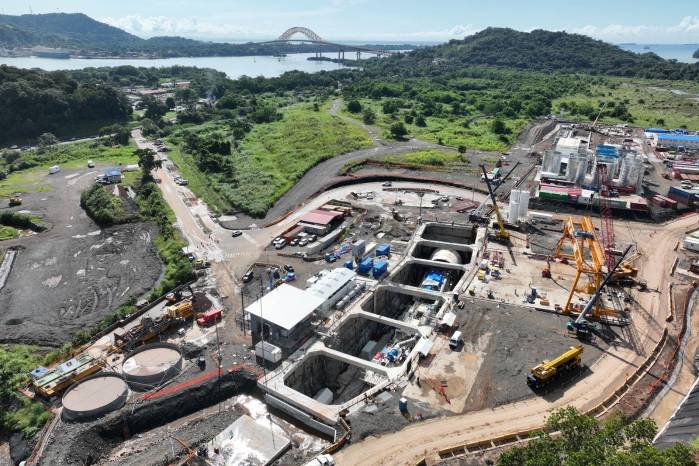 Línea 3 podría iniciar operaciones antes de que culmine construcción del túnel bajo el Canal Línea 3 podría iniciar operaciones antes de que culmine construcción del túnel bajo el Canal