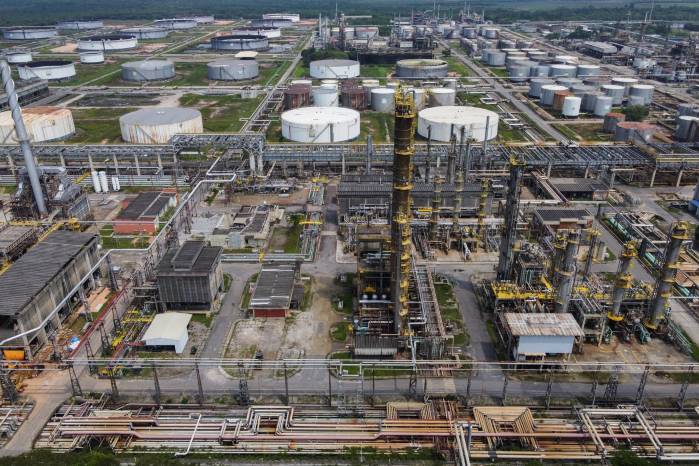 La transición energética y la descarbonización será uno de los temas centrales del III Foro Latinoamericano de Economía Verde, organizado por la Agencia EFE en São Paulo el próximo 4 de septiembre. La transición energética y la descarbonización será uno de los temas centrales del III Foro Latinoamericano de Economía Verde, organizado por la Agencia EFE en São Paulo el próximo 4 de septiembre.