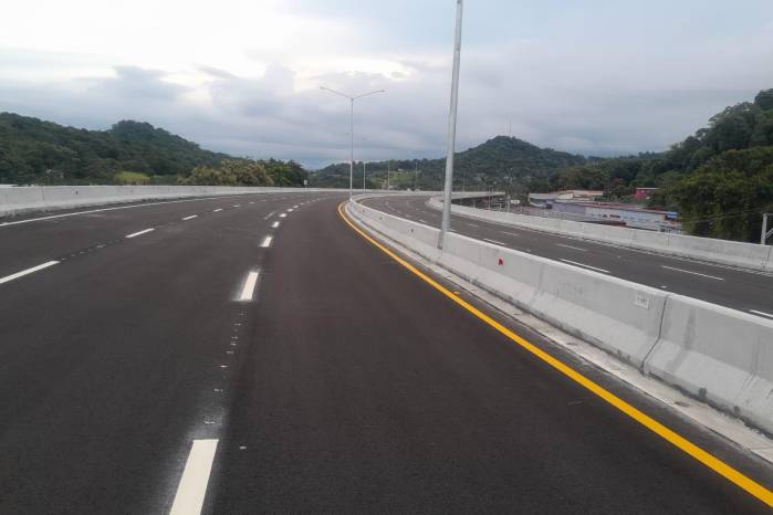 El MOP indicó que en la parte inferior del viaducto continuarán las obras del intercambiador de La Chorrera. El MOP indicó que en la parte inferior del viaducto continuarán las obras del intercambiador de La Chorrera.