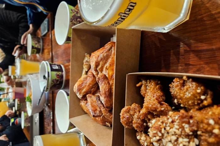 Chimaek, pollo frito y cerveza Chimaek, pollo frito y cerveza