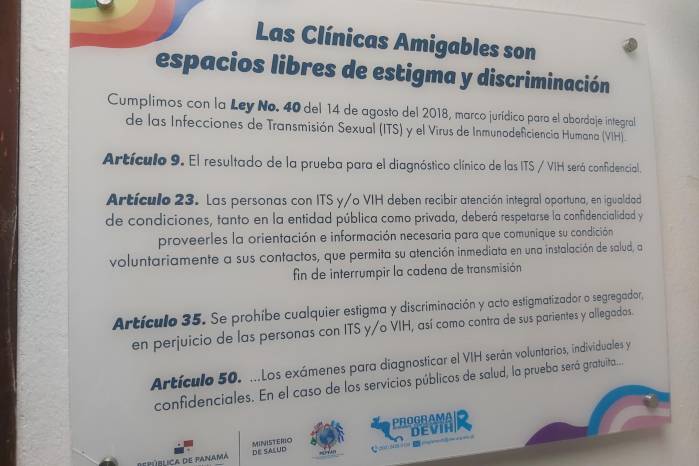 La atención digna de salud es un derecho humano. La atención digna de salud es un derecho humano.