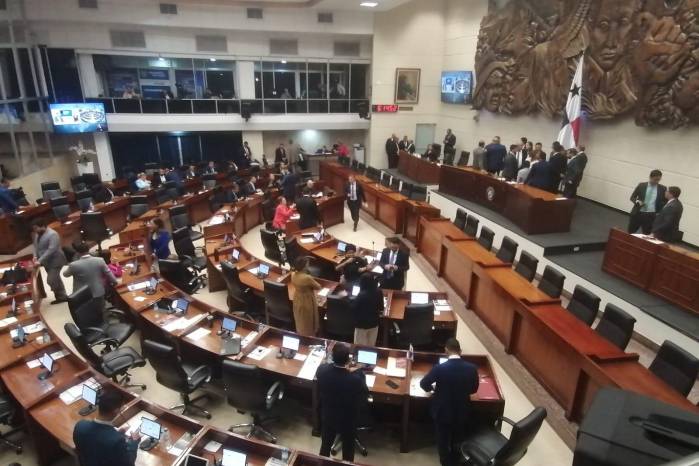 El proyecto aprobado modifica y deroga algunos artículos del Código Penal. El proyecto aprobado modifica y deroga algunos artículos del Código Penal.