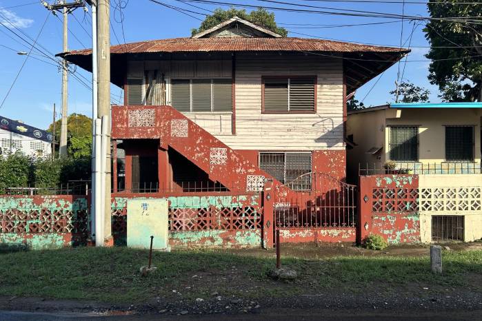 Vivienda unifamiliar en Juan Díaz, ciudad de Panamá . Vivienda unifamiliar en Juan Díaz, ciudad de Panamá .