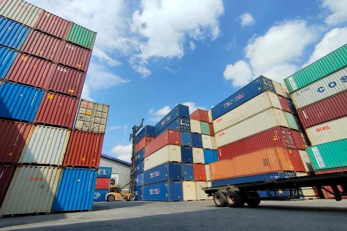Las exportaciones de septiembre superó el récord anterior de octubre de 2020, de 3,951 millones de toneladas. Las exportaciones de septiembre superó el récord anterior de octubre de 2020, de 3,951 millones de toneladas.