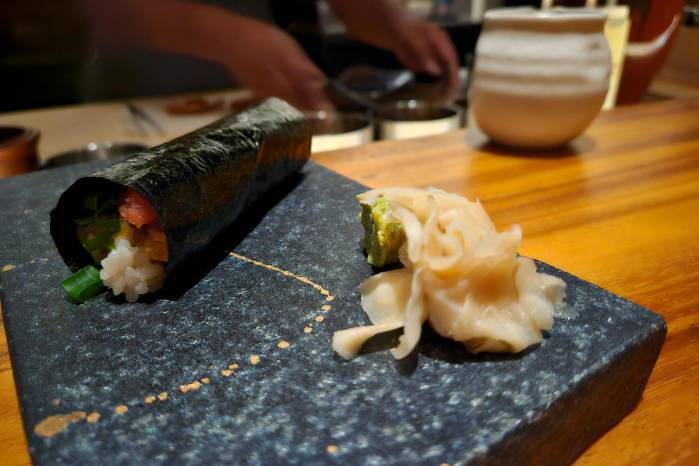 Hand roll spicy tuna. El atún es panameño, así como la mayoría d ellos ingredientes. Hand roll spicy tuna. El atún es panameño, así como la mayoría d ellos ingredientes.