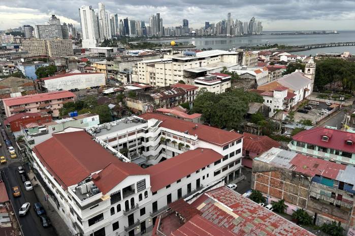 Vista panorámica de la ciudad de Panamá desde el centro histórico. Vista panorámica de la ciudad de Panamá desde el centro histórico.