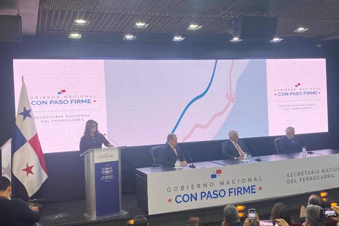 Inicia conferencia de prensa desde la Presidencia de la República Inicia conferencia de prensa desde la Presidencia de la República