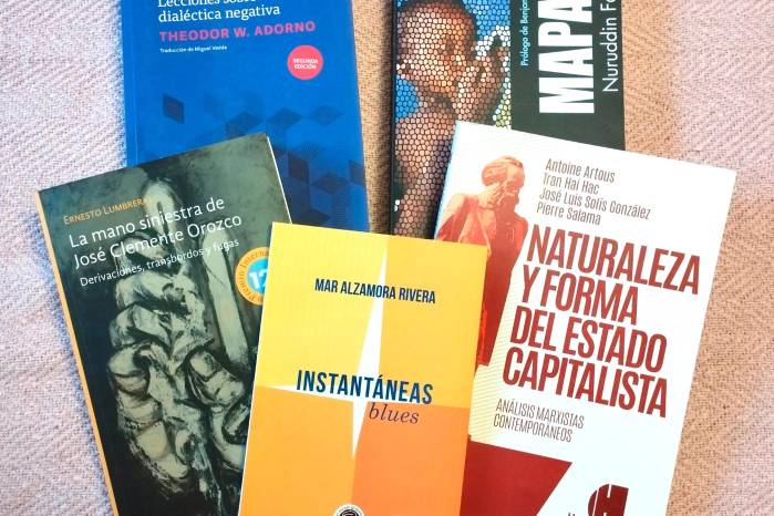 En Panamá, es especialmente complicado porque no existen políticas para incentivar la producción editorial. En Panamá, es especialmente complicado porque no existen políticas para incentivar la producción editorial.