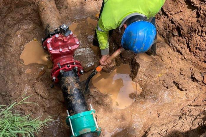 Personal del Idaan realiza instalación de una válvula de 12 pulgadas en el corregimiento de Betania. Personal del Idaan realiza instalación de una válvula de 12 pulgadas en el corregimiento de Betania.