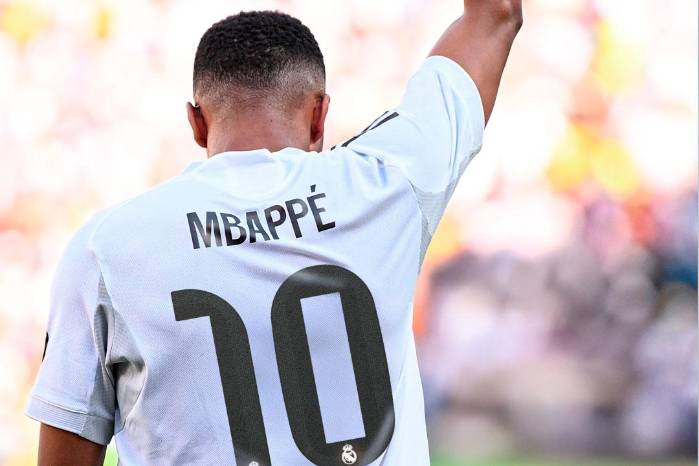 Kylian Mbappé utilizará el dorsal 10 del Real Madrid. Kylian Mbappé utilizará el dorsal 10 del Real Madrid.