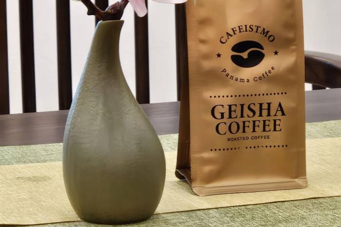 Cafeistmo fue la marca de café geisha servida en la degustación. Cafeistmo fue la marca de café geisha servida en la degustación.