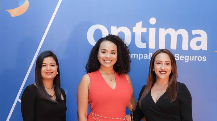 Itzy Delgado, Marielys Espinosa y Erika Ríos