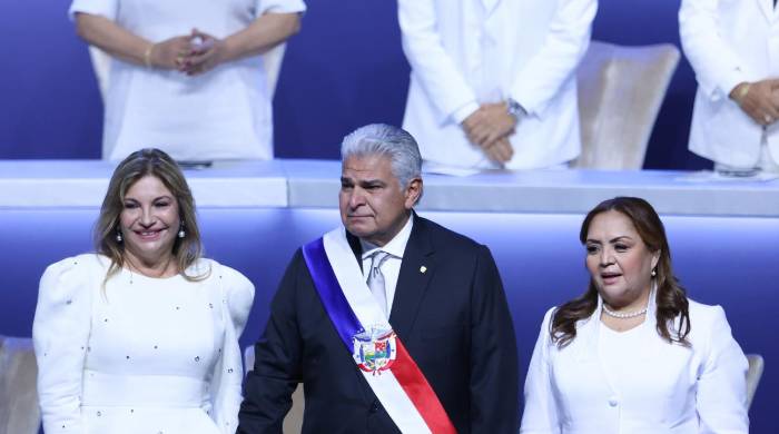 Maricel Cohen de Mulino, José Raúl Mulino y Dana Castañeda. Maricel Cohen de Mulino, José Raúl Mulino y Dana Castañeda.