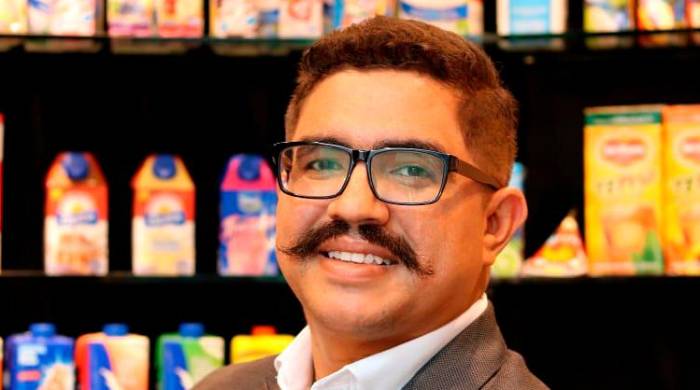El chef e ingeniero de alimentos Adrián Ayala El chef e ingeniero de alimentos Adrián Ayala