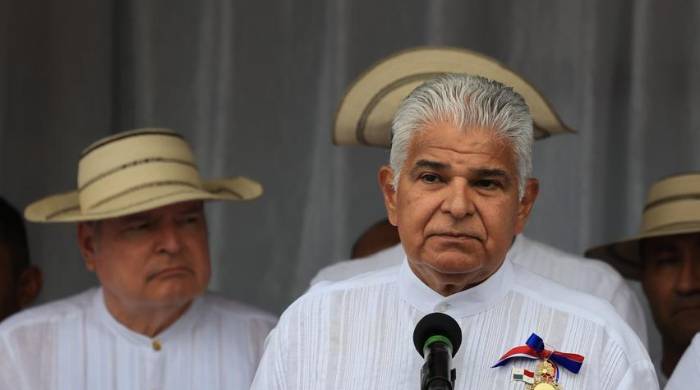 El presidente José Raúl Mulino habla durante los actos de la celebración del 10 de noviembre en La Villa de Los Santos. El presidente José Raúl Mulino habla durante los actos de la celebración del 10 de noviembre en La Villa de Los Santos.