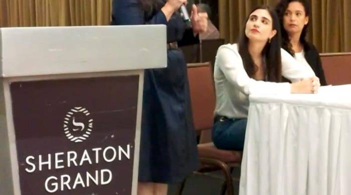 Linda Loo, del partido MOCA, aboga por los derechos de la mujer en conmemoración del Día Internacional Linda Loo, del partido MOCA, aboga por los derechos de la mujer en conmemoración del Día Internacional