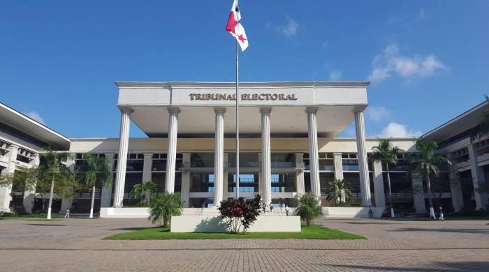 Ayer el pleno del TE rechazó la apelación presentada por el excandidato a diputado del PRD, José Ruiloba. Ayer el pleno del TE rechazó la apelación presentada por el excandidato a diputado del PRD, José Ruiloba.