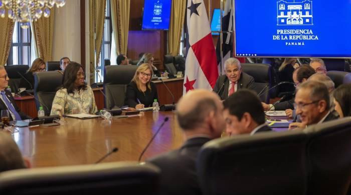 Con esta decisión la administración Mulino dejó sin efecto lo establecido por la Resolución de Gabinete No. 71 de 4 de agosto de 2021. Con esta decisión la administración Mulino dejó sin efecto lo establecido por la Resolución de Gabinete No. 71 de 4 de agosto de 2021.