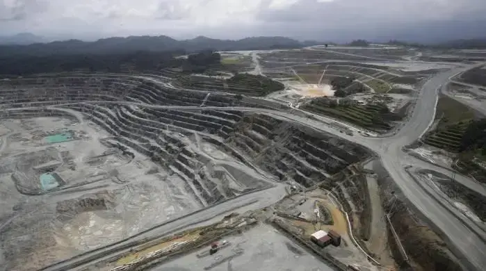 El 27 de noviembre de 2023 el pleno de la Corte Suprema de Justicia declaró inconstitucional el contra ley del Estado de Panamá con Cobre Panamá, filial First Quantum Minerals. El 27 de noviembre de 2023 el pleno de la Corte Suprema de Justicia declaró inconstitucional el contra ley del Estado de Panamá con Cobre Panamá, filial First Quantum Minerals.