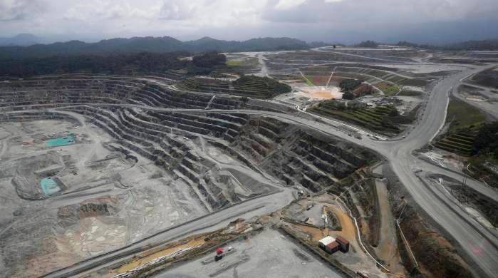 El pasado 17 de julio se dio a conocer que la empresa Franco-Nevada interpuso una demanda de $5.000 millones contra Panamá por el cierre de la mina. El pasado 17 de julio se dio a conocer que la empresa Franco-Nevada interpuso una demanda de $5.000 millones contra Panamá por el cierre de la mina.