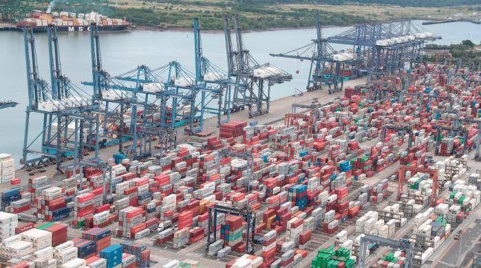 De enero a junio pasado, el movimiento de carga a granel, general y contenerizada superó los 60.1 millones de toneladas métricas. De enero a junio pasado, el movimiento de carga a granel, general y contenerizada superó los 60.1 millones de toneladas métricas.